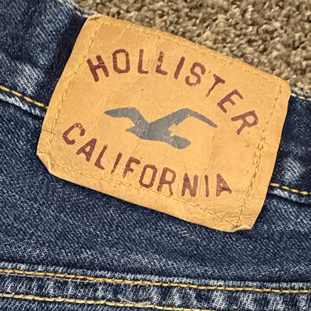 Hollister Button Up Distressed Jeans
